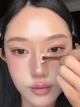 SHEGLAM Snatch 'N' Glow Stick